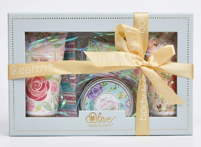 Bath and Earth Love Rose Wish Gift Set