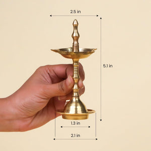 Shubhkart Brass Kerala Samai 5 Inch – Sacred Oil Lamp for Puja, Aarti, Mandir Rituals & Daily Worship | Traditional Deepam for Home Temple, Festive Ceremonies, Gifting & Spiritual Décor (Small)