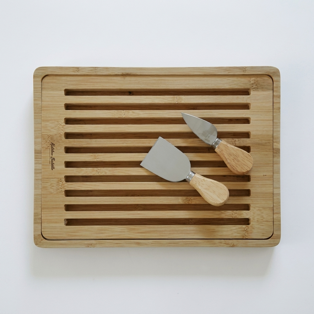 Kennedy Home Collection Bamboo Cutting Board 33.5x25x2.5cm