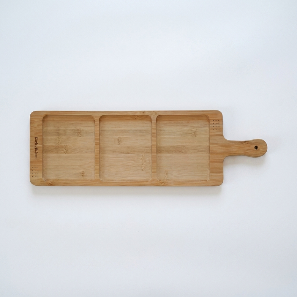 Kennedy Home Collection Bamboo Cutting Board w/Handle 56x17x1.5cm