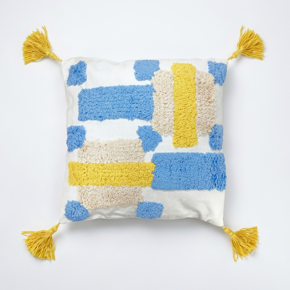 Cushion Toskana Collection w/Abstract Designs 17.5x17.5"