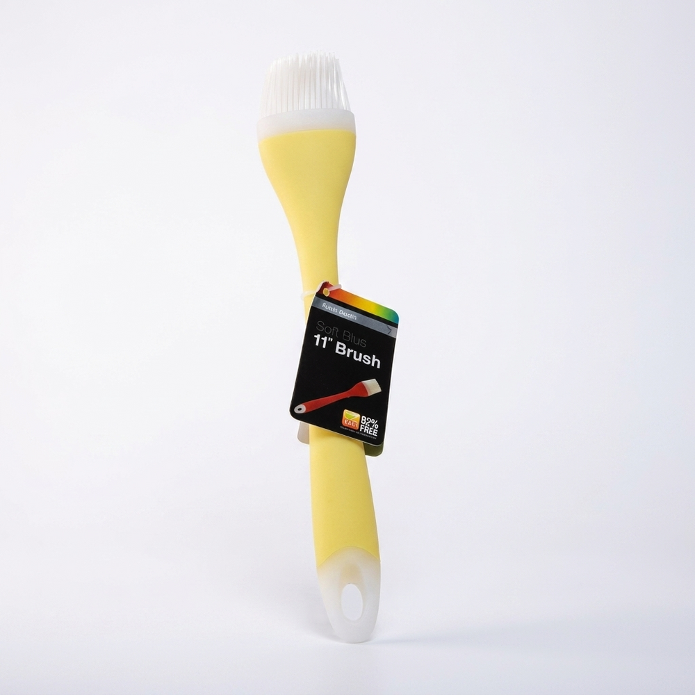 Red Silicone Brush Betty Crocker 11x2.4x0.8"