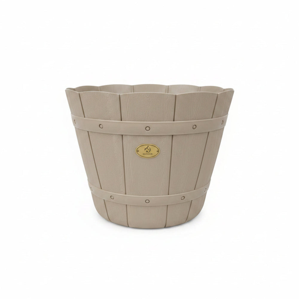 Kennedy Large Round Plastic Plant Pot